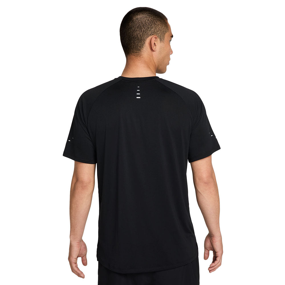 NIKE Stride เสื้อวิ่งผู้ชาย