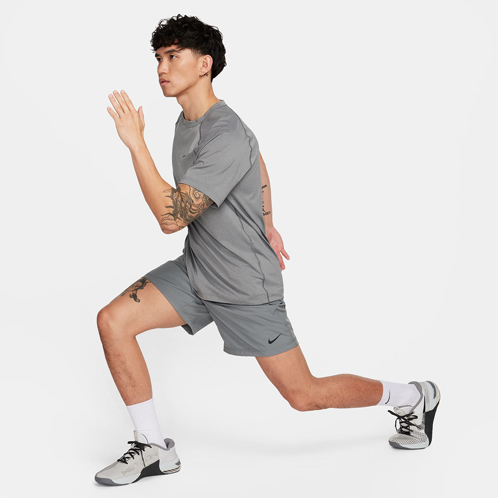 NIKE Dri-FIT Form กางเกงออกกำลังกายขาสั้นผู้ชาย