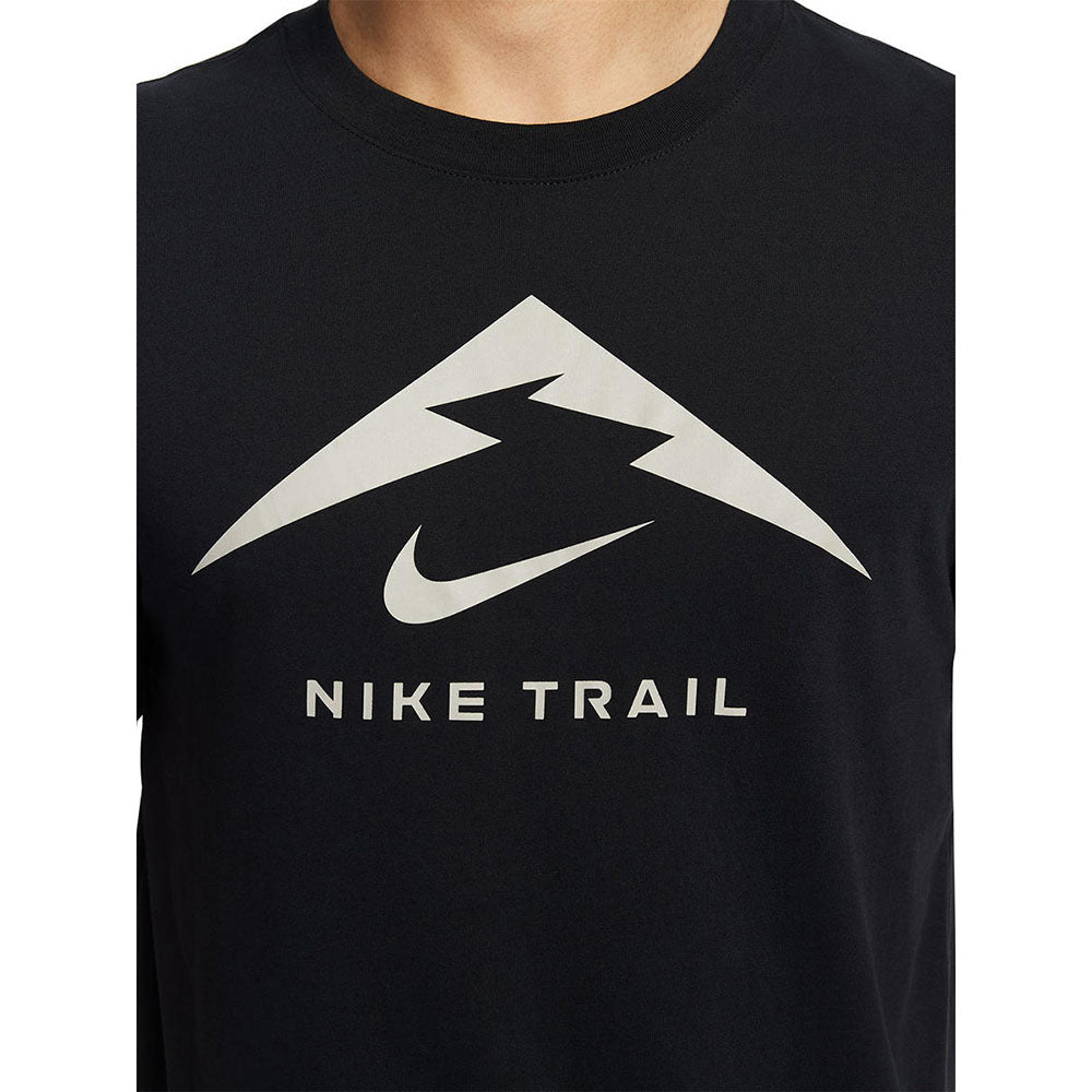 NIKE Dri-FIT เสื้อวิ่งเทรลผู้ชาย