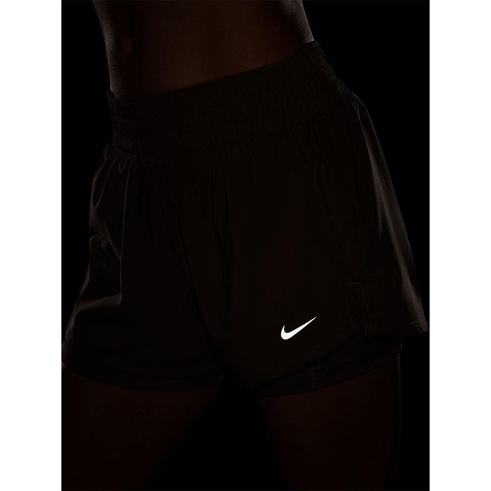 NIKE Dri-FIT One Mid-rise 3" 2-in-1 กางเกงออกกำลังกายขาสั้นผู้หญิง