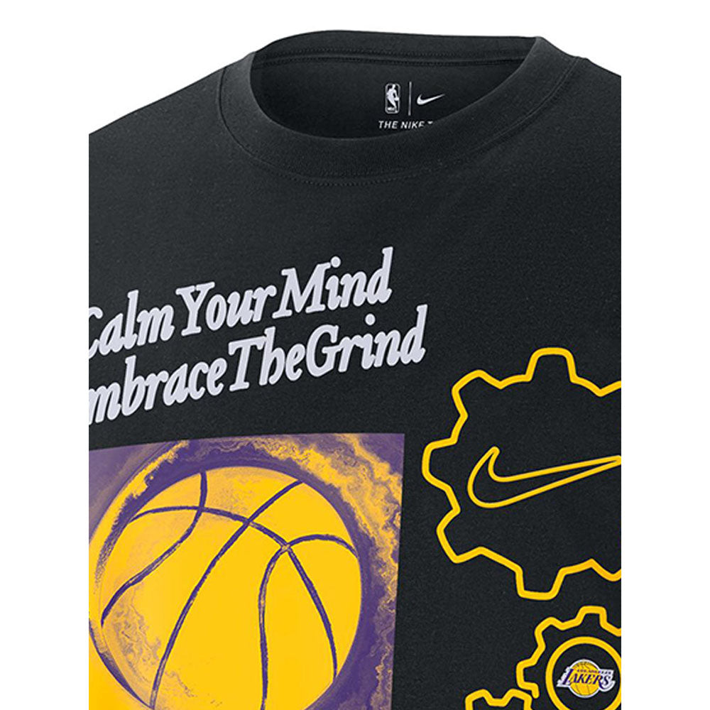 NIKE Los Angeles Lakers Courtside เสื้อยืดบาสเกตบอลผู้ชาย