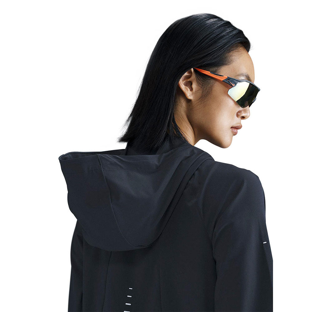 NIKE Swift เสื้อแจ็คเก็ตวิ่งผู้หญิง