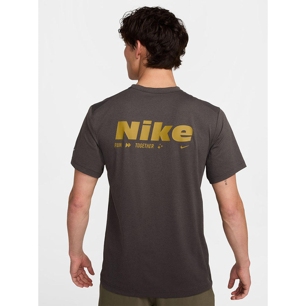 NIKE Dri-FIT UV Hyverse Men's Training T-Shirt