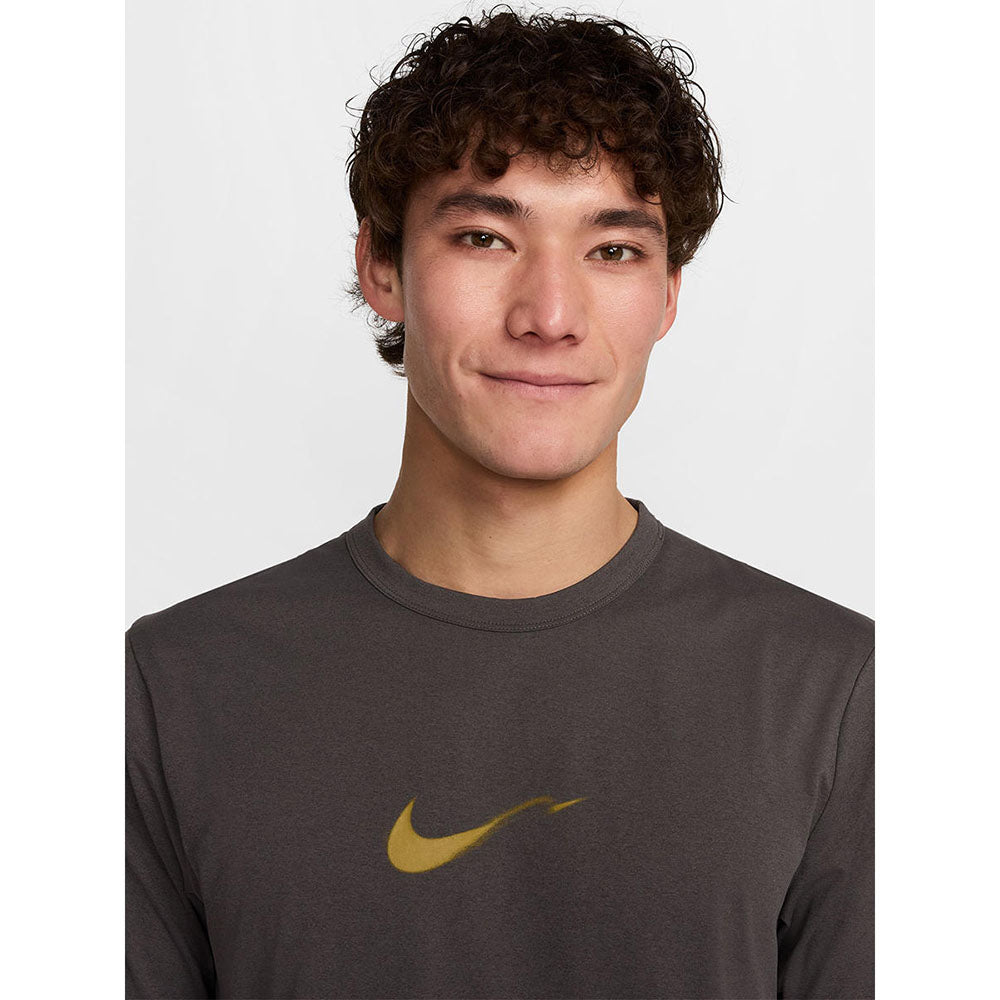 NIKE Dri-FIT UV Hyverse Men's Training T-Shirt