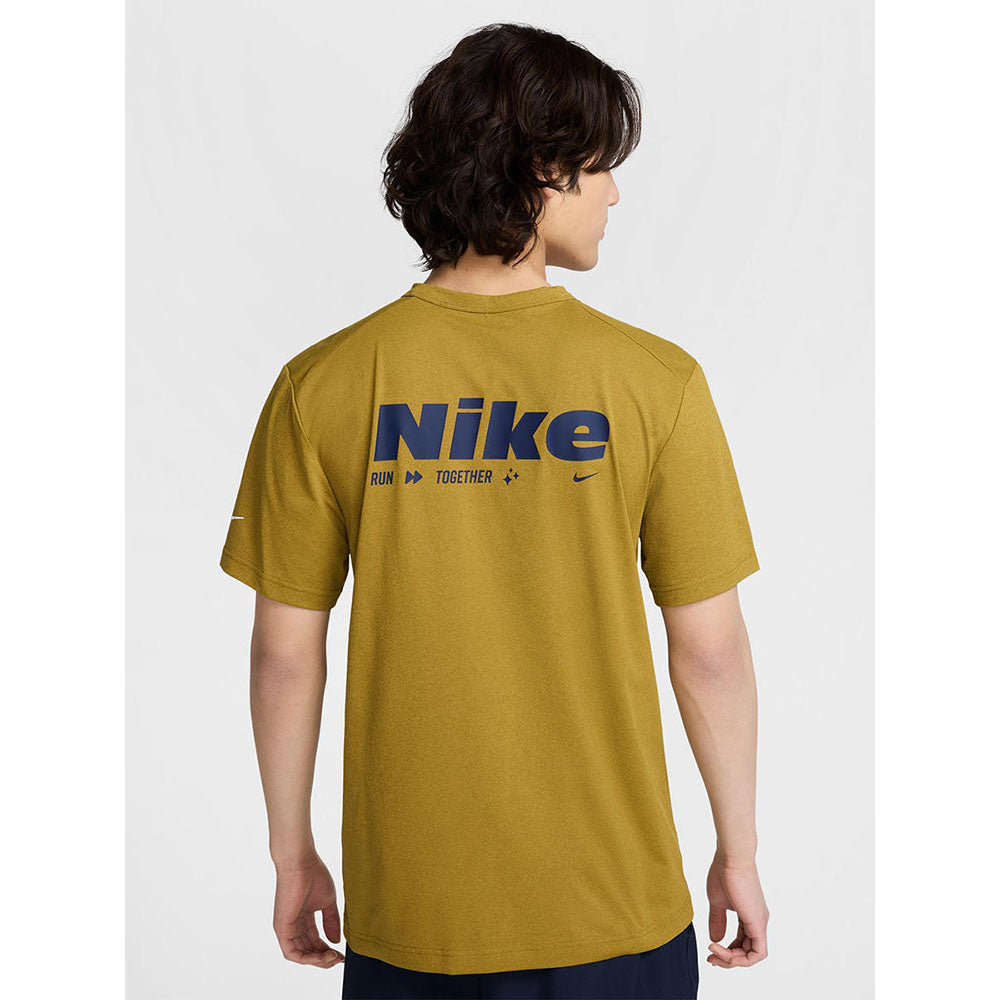 NIKE Dri-FIT UV Hyverse Men's Training T-Shirt