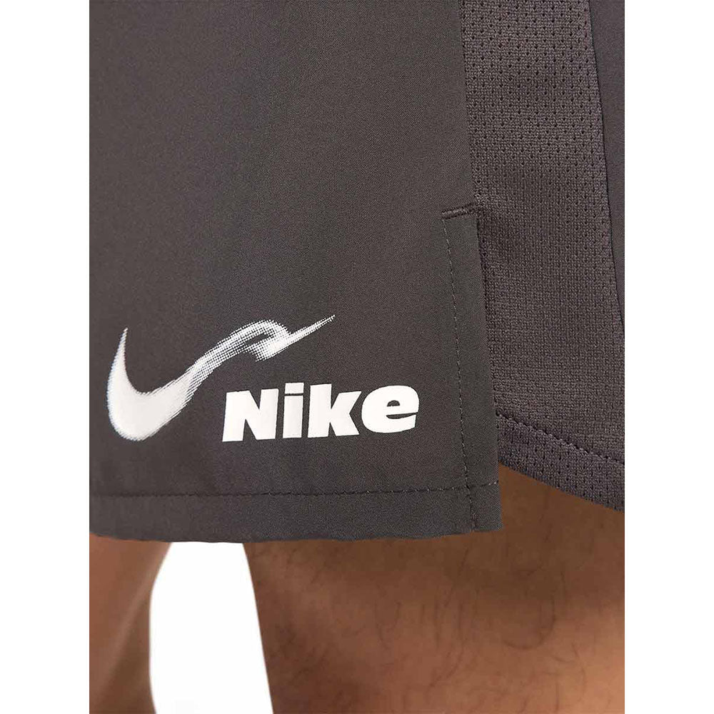 NIKE Challenger Dri-FIT 7" กางเกงวิ่งขาสั้นผู้ชาย