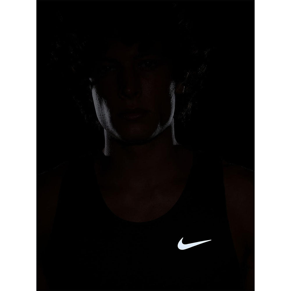 NIKE Stride เสื้อกล้ามวิ่งผู้ชาย