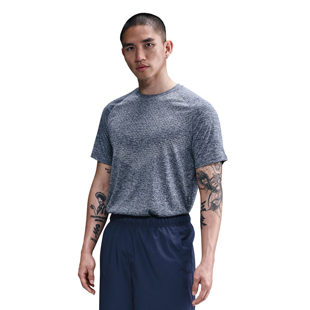 NIKE Stride Men's Running T-Shirt