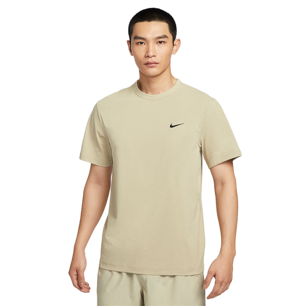 NIKE Dri-FIT UV Hyverse เสื้อออกกำลังกายผู้ชาย