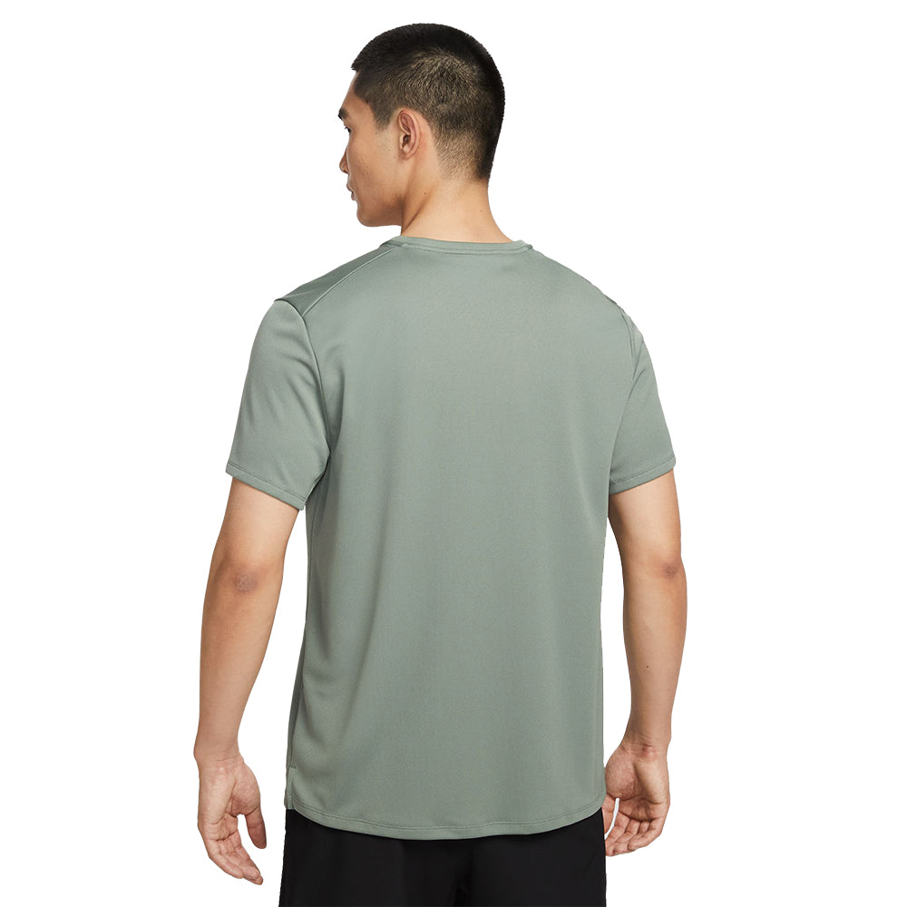NIKE Dri-FIT UV Miler เสื้อวิ่งผู้ชาย