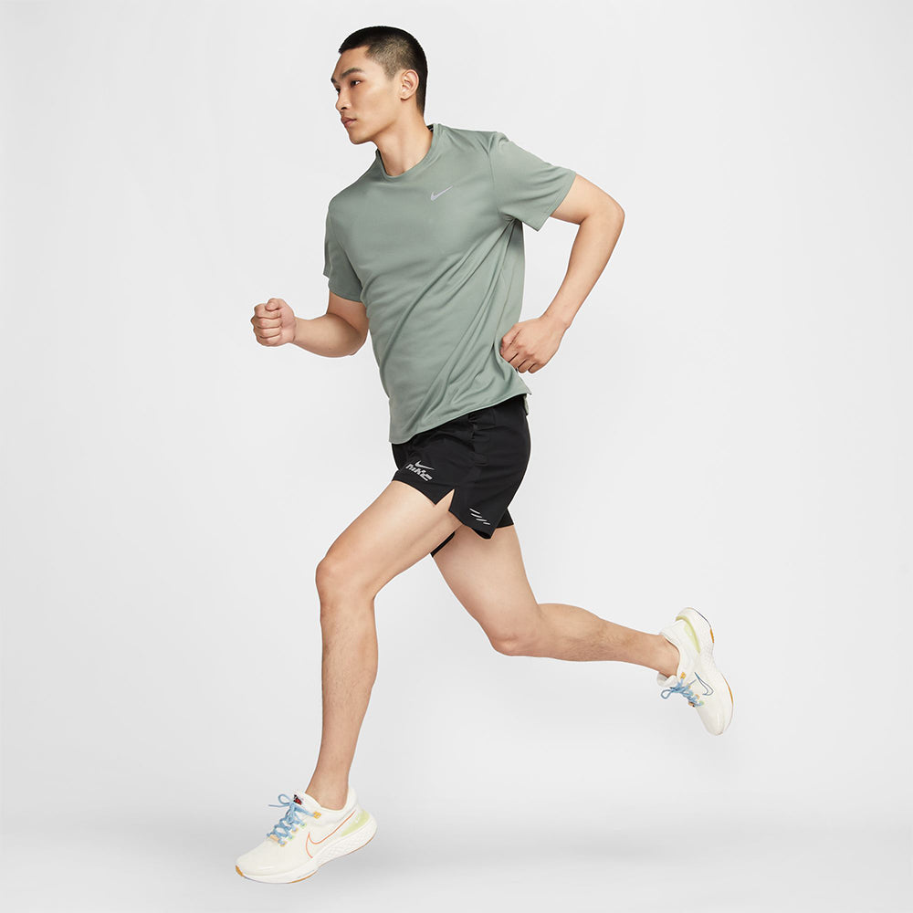NIKE Dri-FIT UV Miler เสื้อวิ่งผู้ชาย