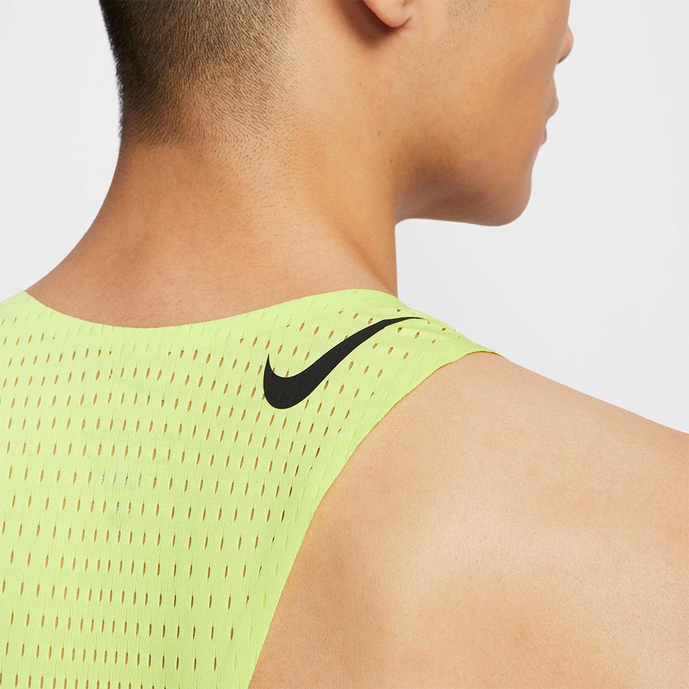 NIKE AeroSwift เสื้อกล้ามวิ่งผู้ชาย