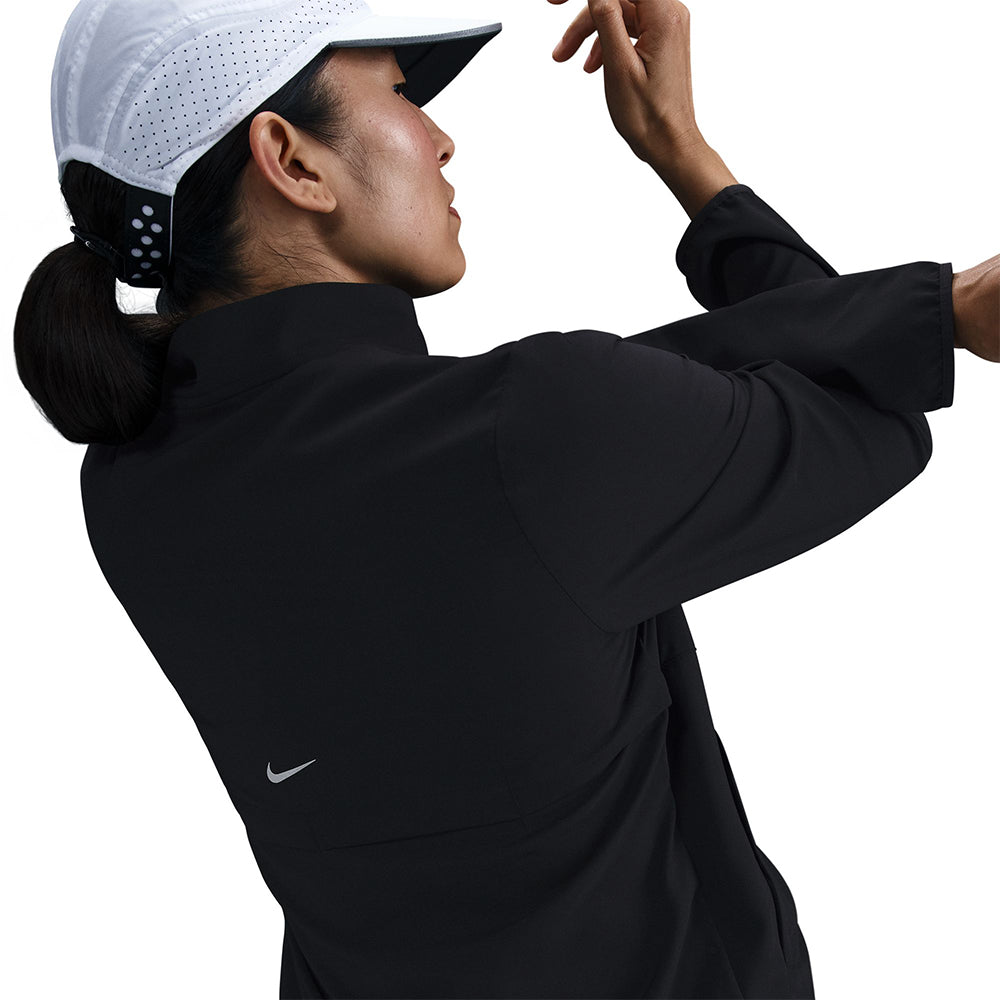 NIKE Swoosh Dri-FIT เสื้อแจ็คเก็ตวิ่งผู้หญิง