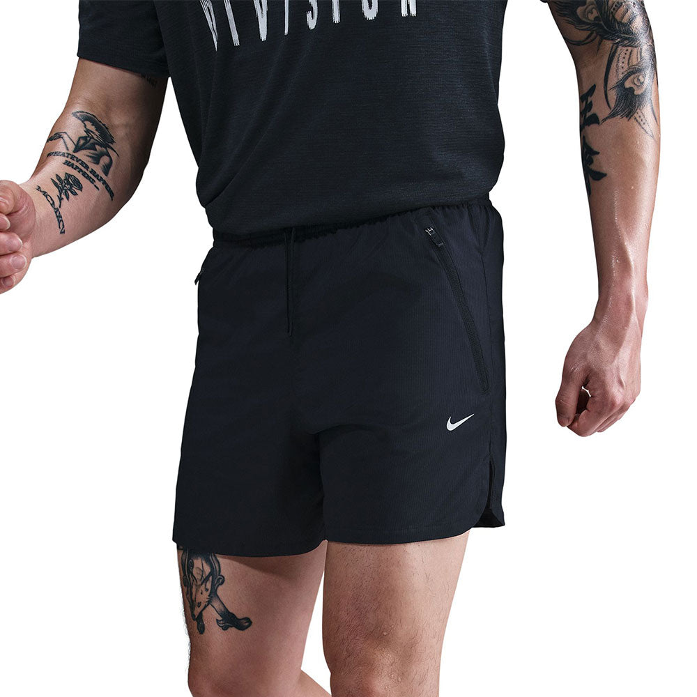 NIKE Stride Running Division Dri-FIT กางเกงวิ่งขาสั้นผู้ชาย