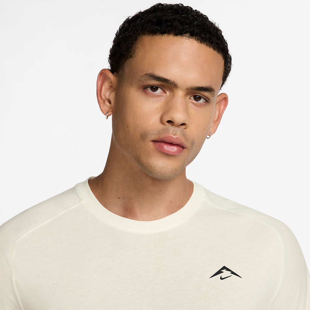 NIKE Trail Solar Chase Men's Running T-Shirt