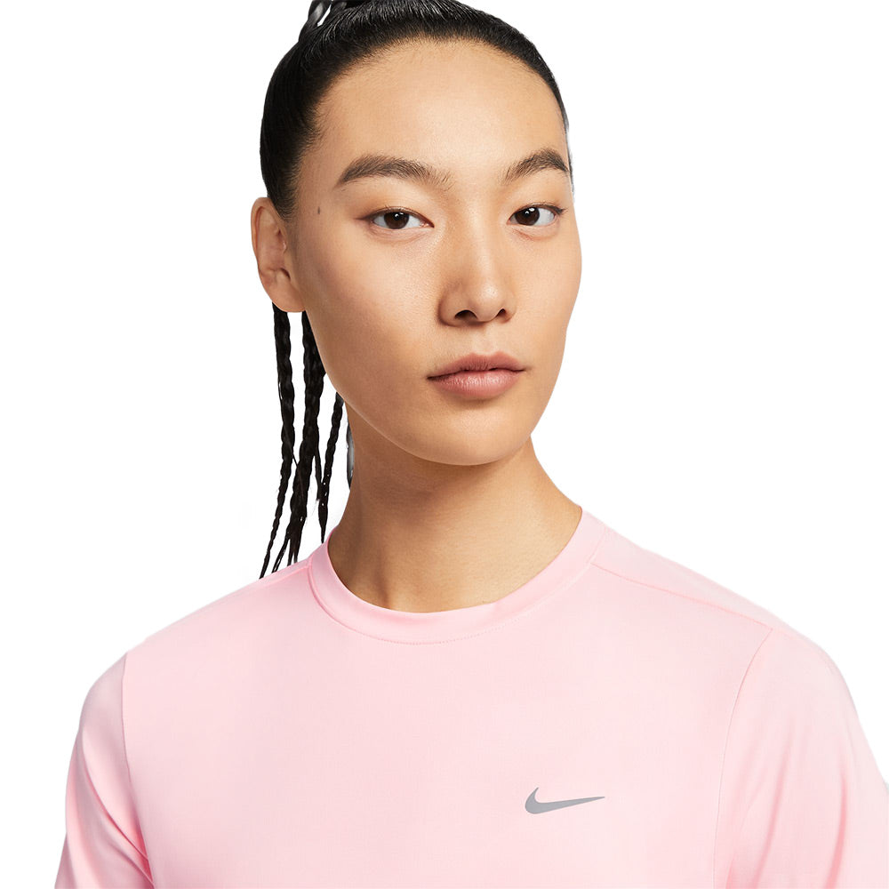 NIKE Swift เสื้อวิ่งผู้หญิง