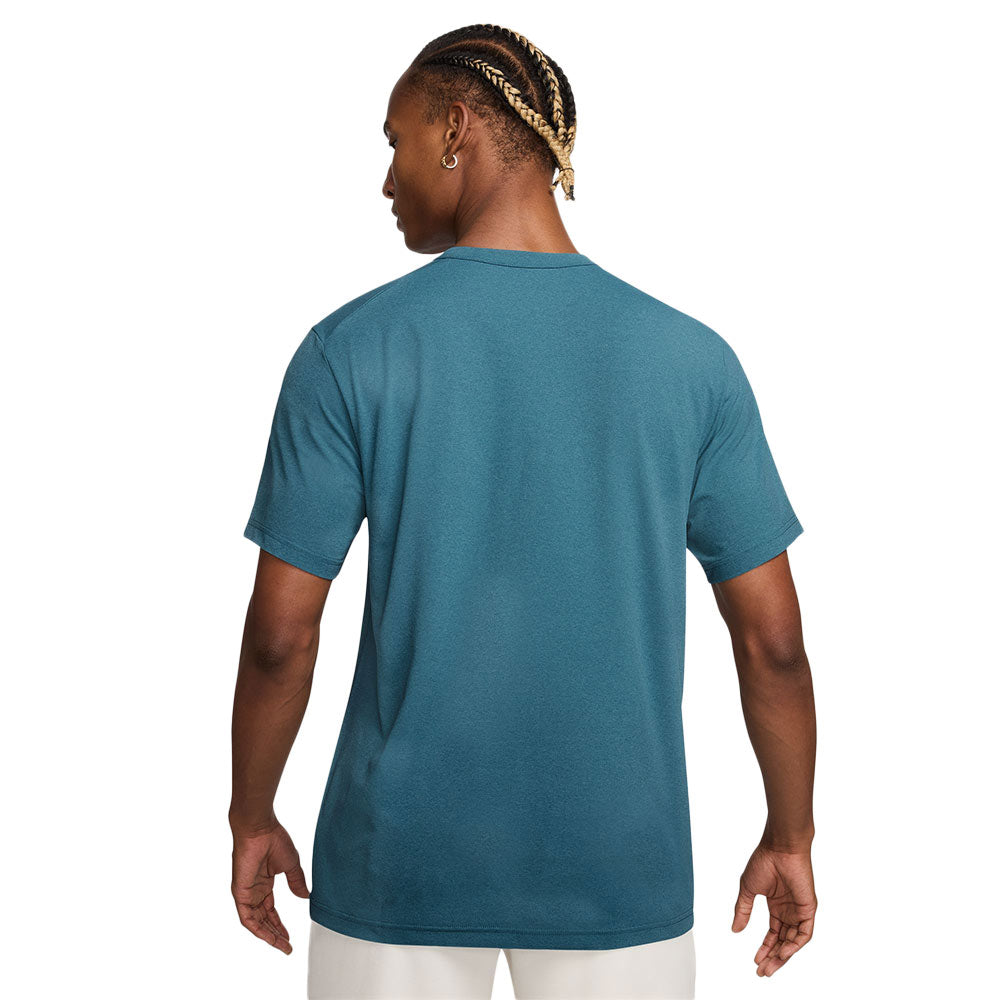 NIKE Dri-FIT UV Hyverse เสื้อออกกำลังกายผู้ชาย