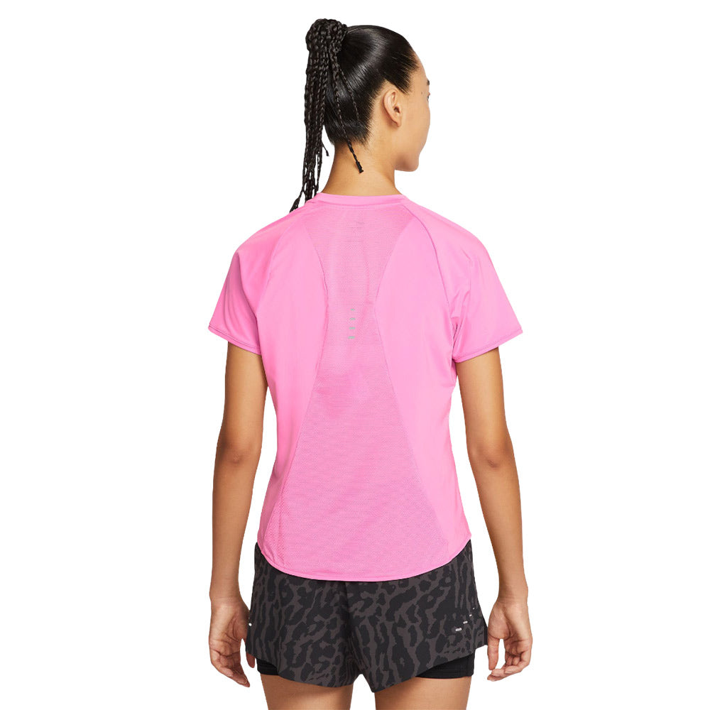 NIKE Swift เสื้อวิ่งผู้หญิง