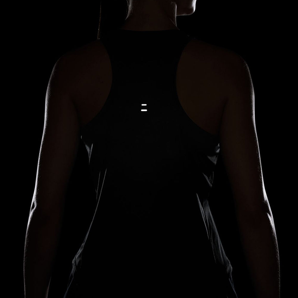 NIKE Tempo Swoosh Run เสื้อกล้ามวิ่งผู้หญิง