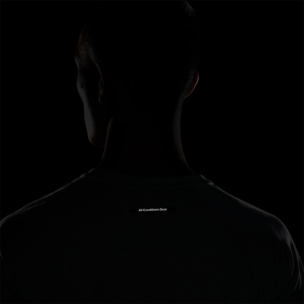 NIKE ACG "Solar Chase" Men's Lifestyle T-Shirt - Supersports Thailand Supersports Thailand