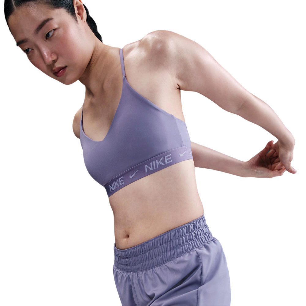 NIKE Indy Light Support สปอร์ตบราผู้หญิง