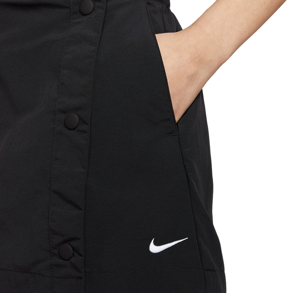 NIKE Sportswear Essential กางเกงกระโปรงผู้หญิง