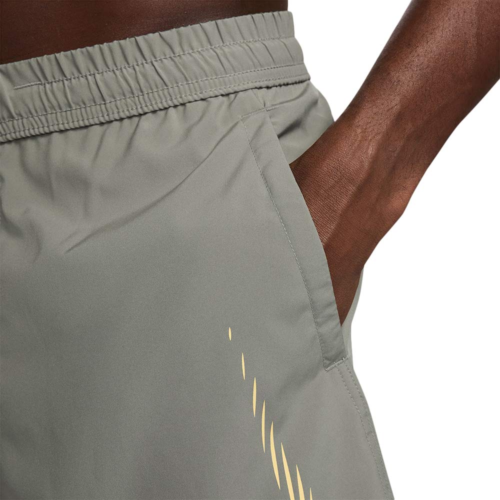 NIKE Dri-FIT Form 9" Unlined Versatile กางเกงออกกำลังกายขาสั้นผู้ชาย