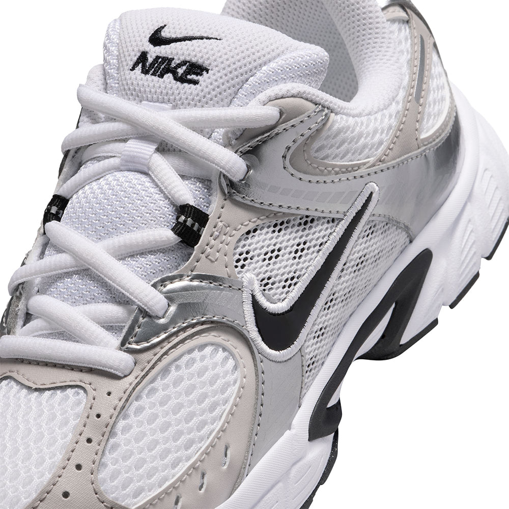 NIKE V5 RNR Boys Running Shoes