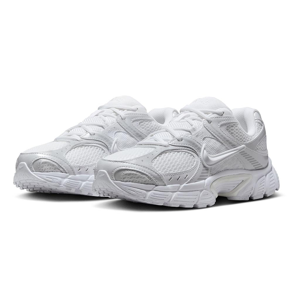NIKE V5 RNR รองเท้าลำลองผู้หญิง