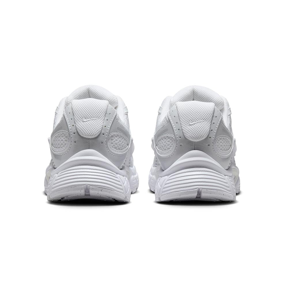 NIKE V5 RNR รองเท้าลำลองผู้หญิง