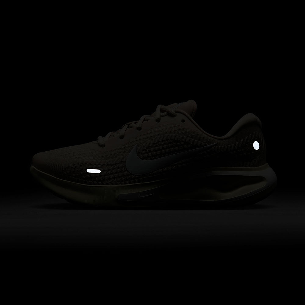 NIKE Journey Run รองเท้าวิ่งผู้หญิง