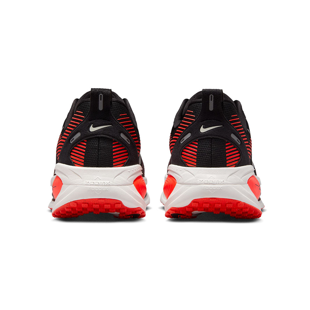 NIKE Vomero 18 รองเท้าวิ่งผู้ชาย