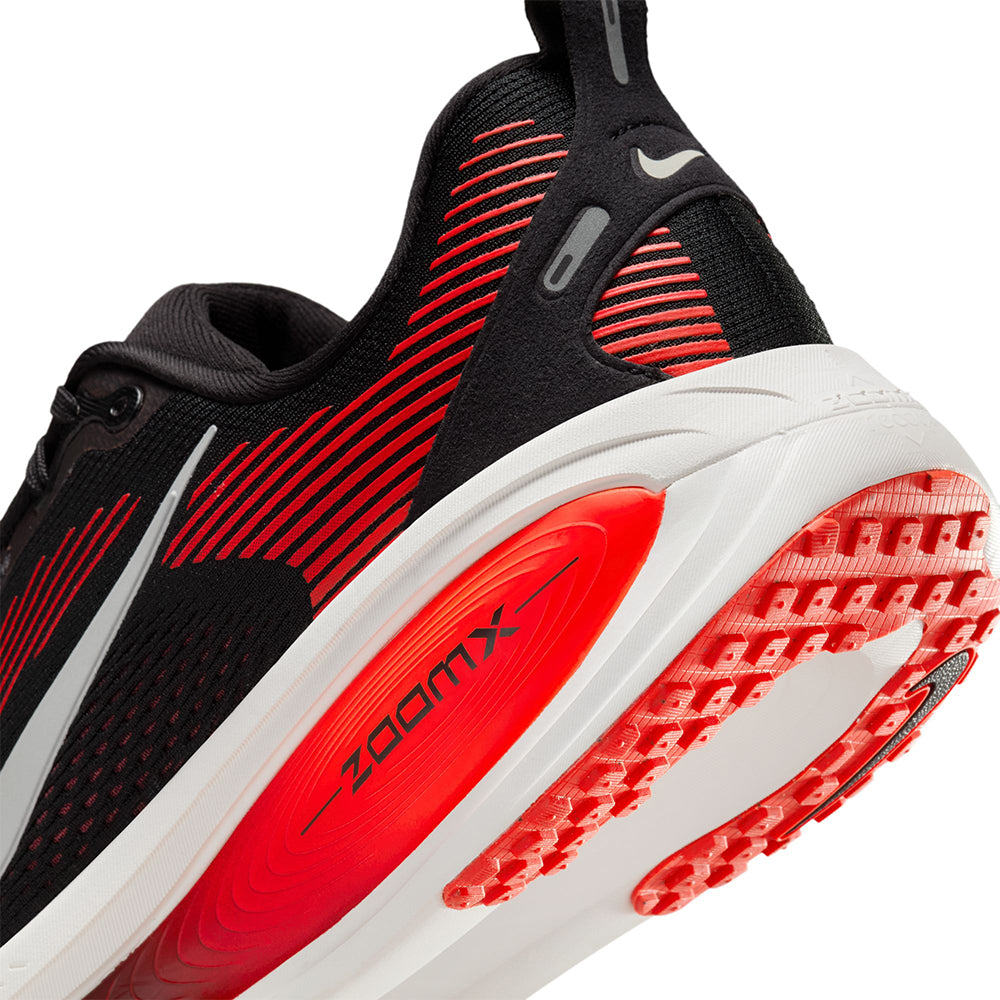 NIKE Vomero 18 รองเท้าวิ่งผู้ชาย