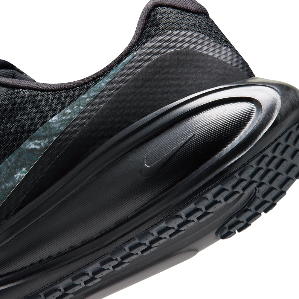NIKE Revolution 8 รองเท้าวิ่งผู้ชาย Supersports Thailand