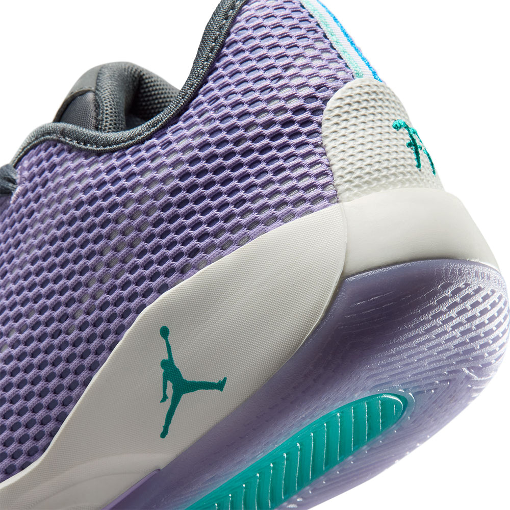 NIKE Luka 77 Kids Basketball Shoes - Supersports Thailand Supersports Thailand