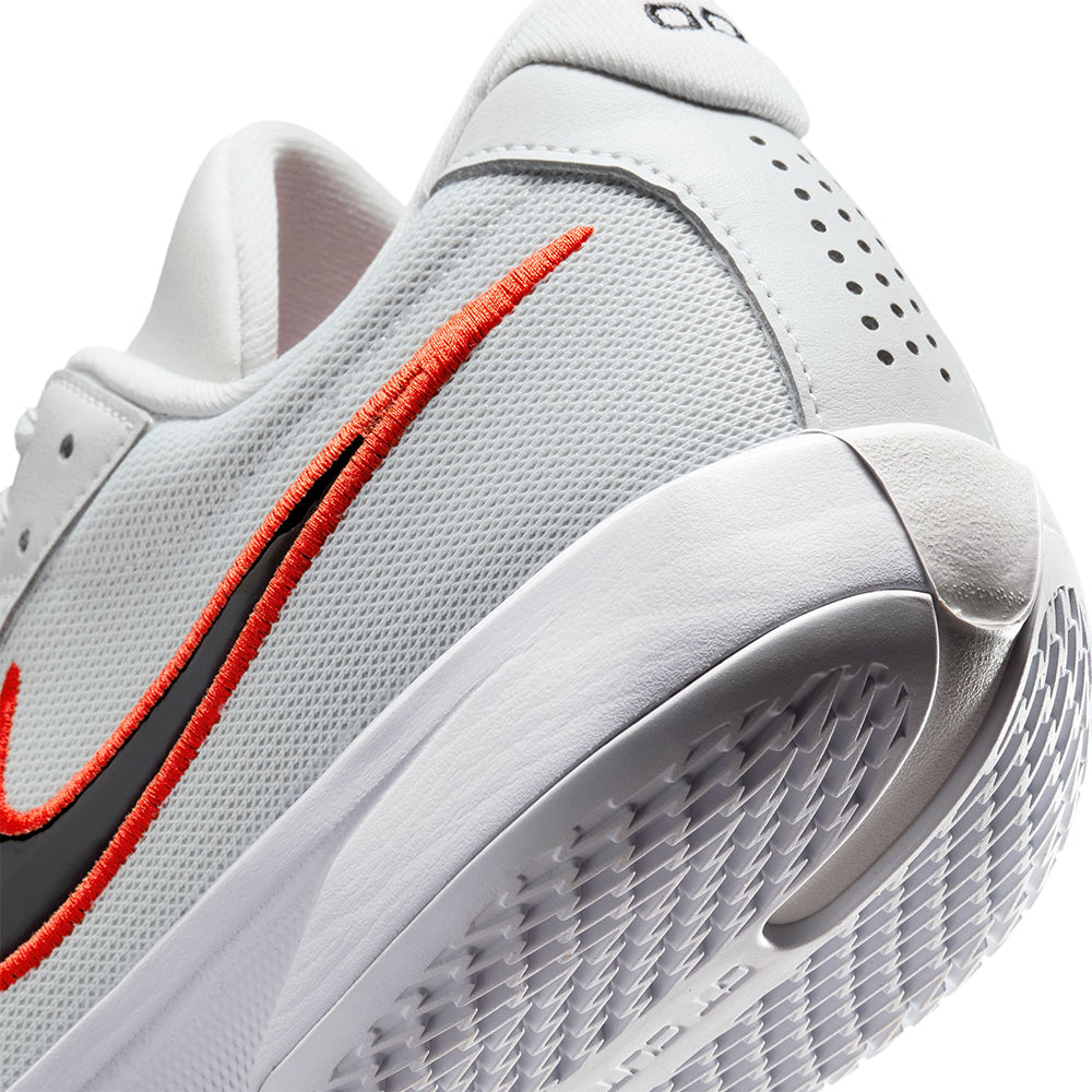 NIKE G.T. Cut Academy EP รองเท้าบาสเกตบอลผู้ชาย