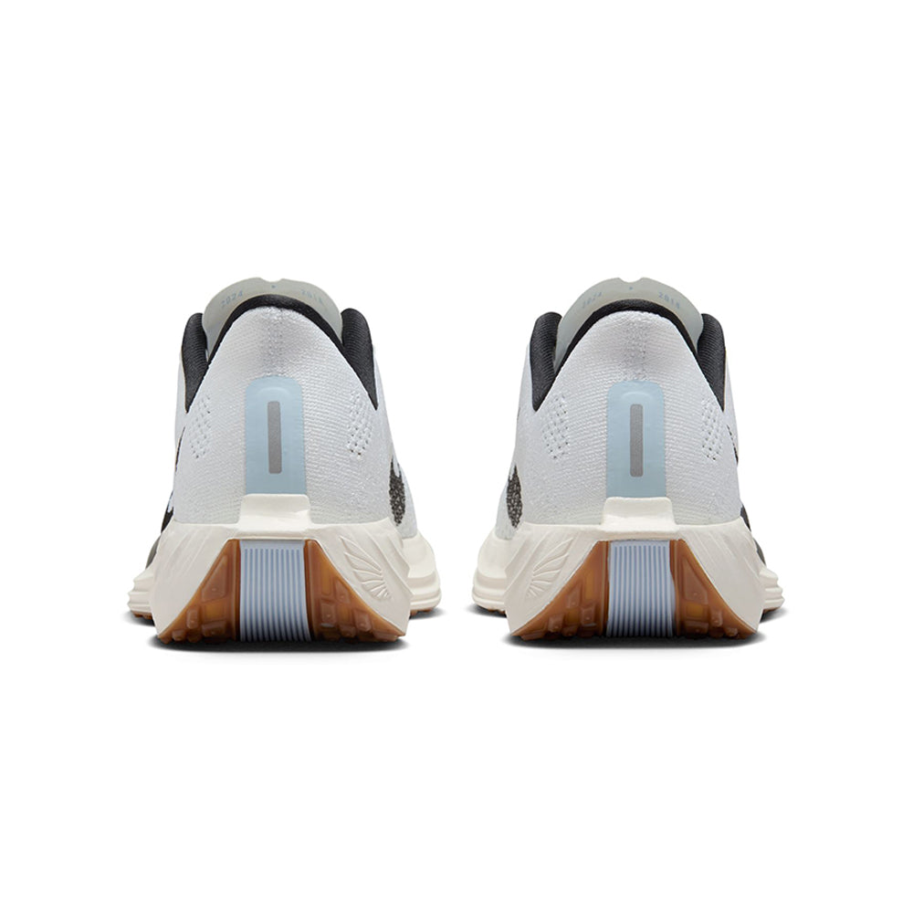 NIKE Pegasus Plus รองเท้าวิ่งผู้หญิง