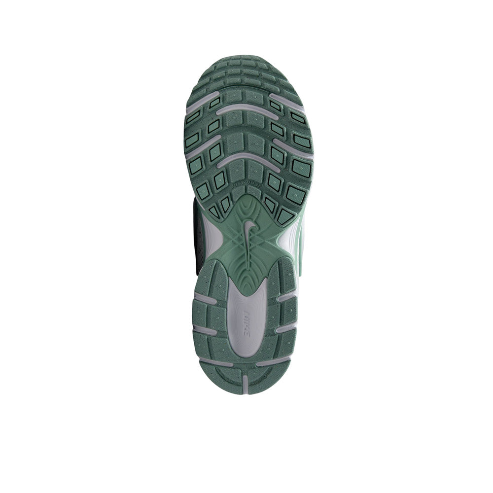 NIKE V5 RNR รองเท้าลำลองผู้หญิง