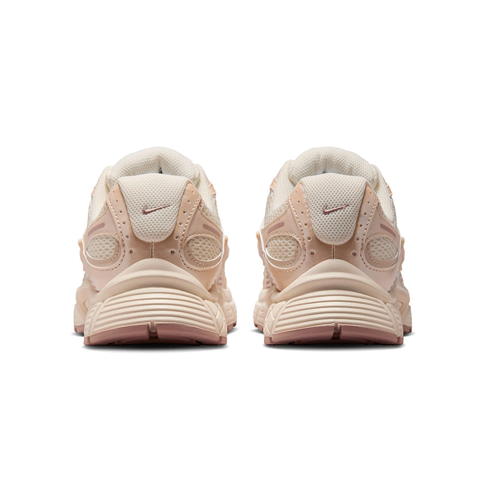 NIKE V5 RNR รองเท้าลำลองผู้หญิง