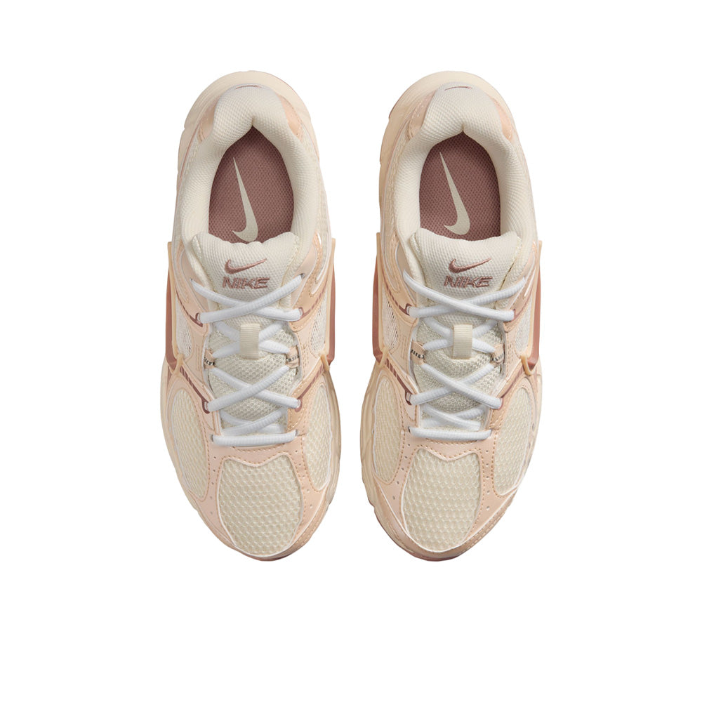 NIKE V5 RNR รองเท้าลำลองผู้หญิง