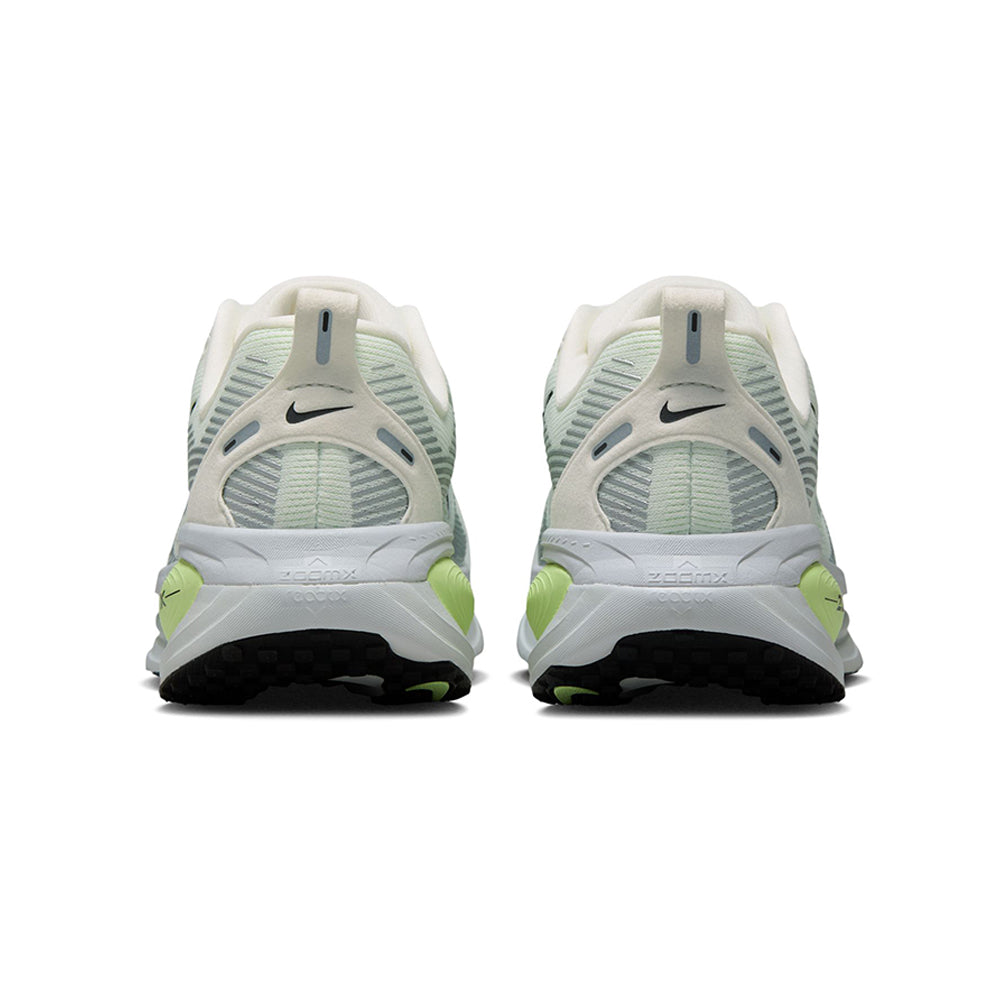 NIKE Vomero 18 Women's Running Shoes (Extra Wide)