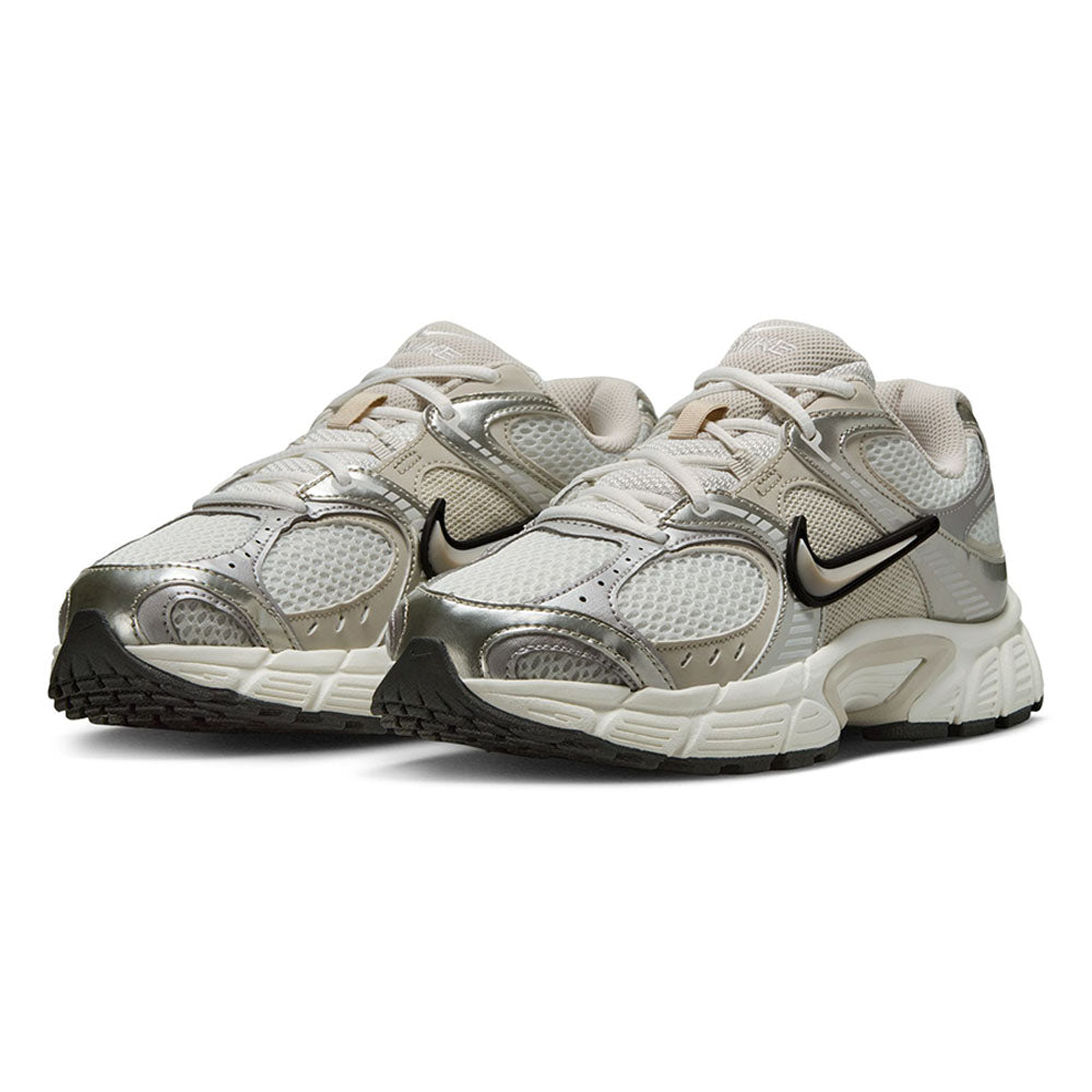 NIKE V5 RNR Women's Casual Shoes