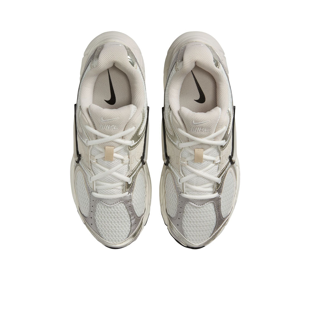 NIKE V5 RNR Women's Casual Shoes