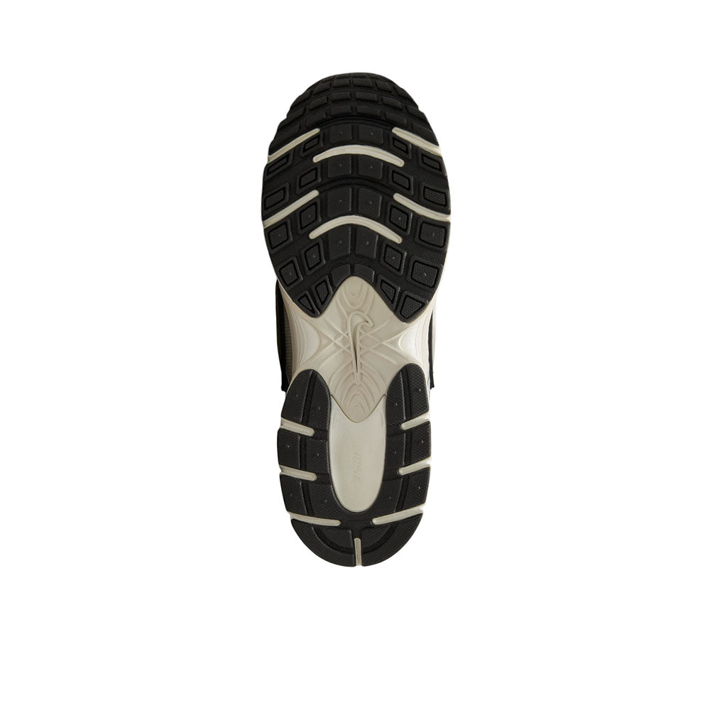 NIKE V5 RNR Women's Casual Shoes