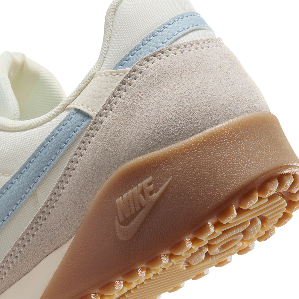 NIKE Terra Manta Suede Women's Lifestyle Shoes - Supersports Thailand Supersports Thailand