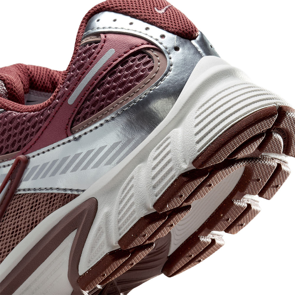 NIKE V5 RNR รองเท้าลำลองผู้หญิง