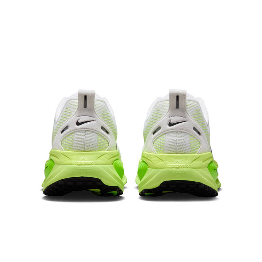NIKE Vomero 18 รองเท้าวิ่งผู้ชาย