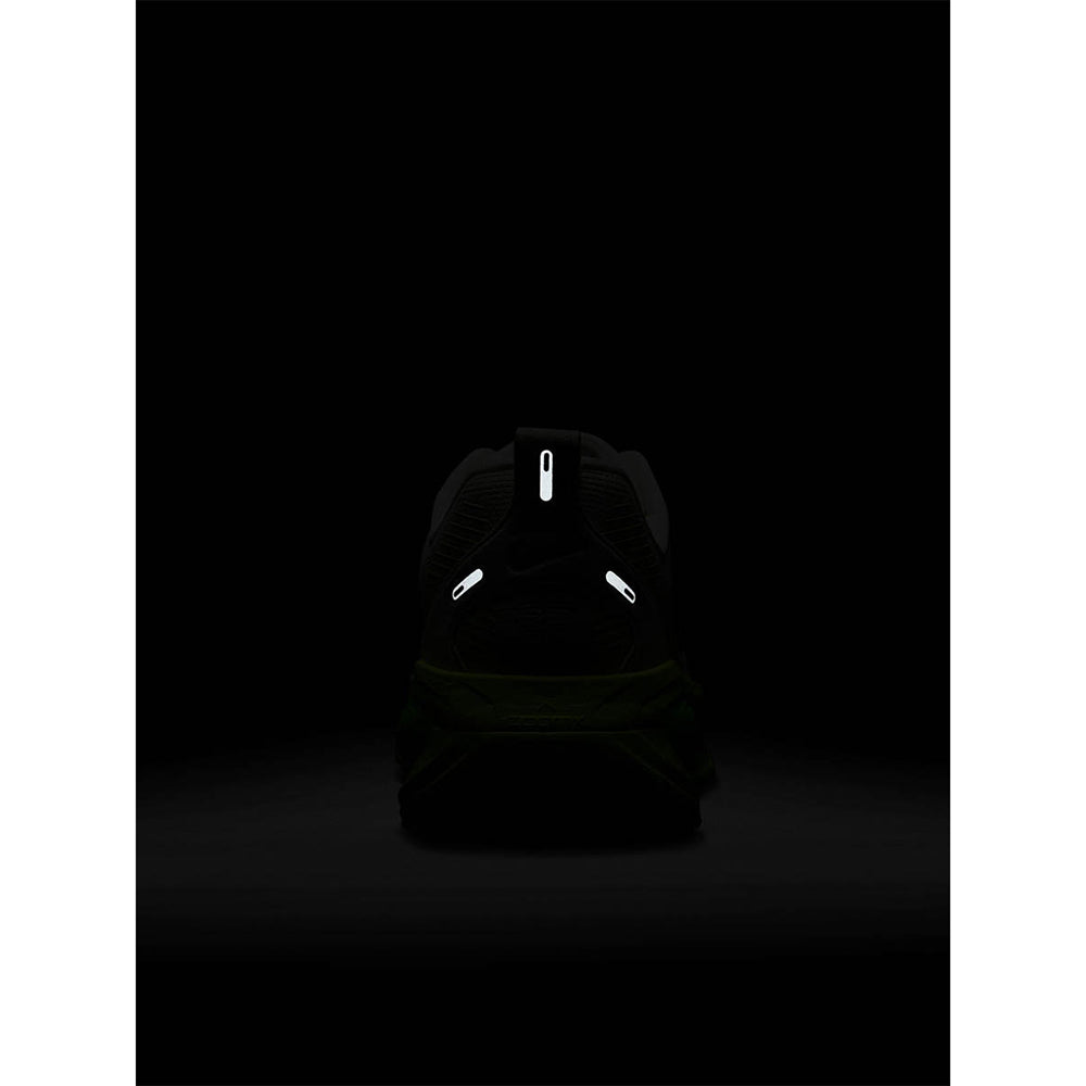 NIKE Vomero 18 รองเท้าวิ่งผู้ชาย