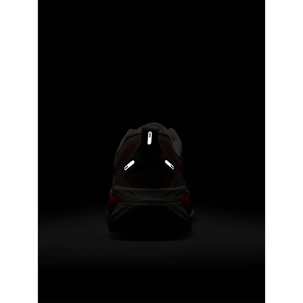 NIKE Vomero 18 Women's Running Shoes