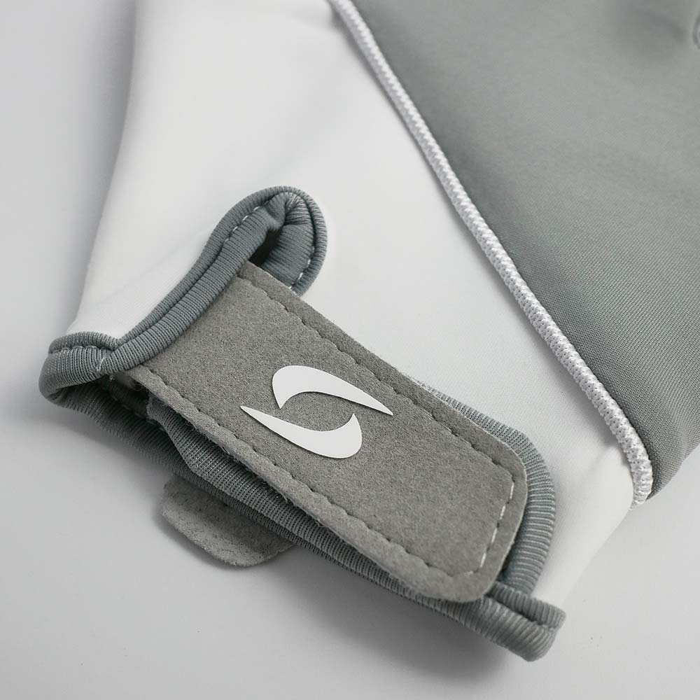 S SPORTS White Women's Training Gloves